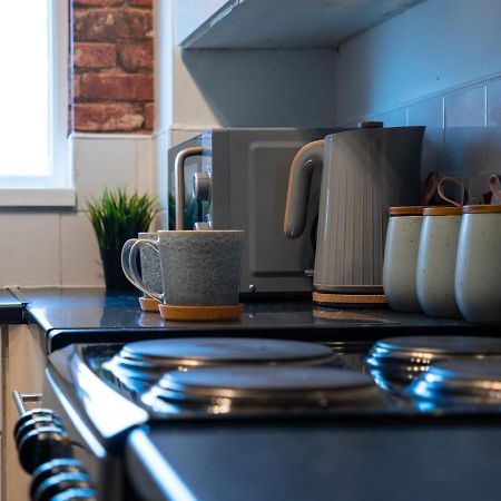 Flat 1 - King Bed, Parking, Workspace, Wi-Fi, Corporates Nottingham Esterno foto