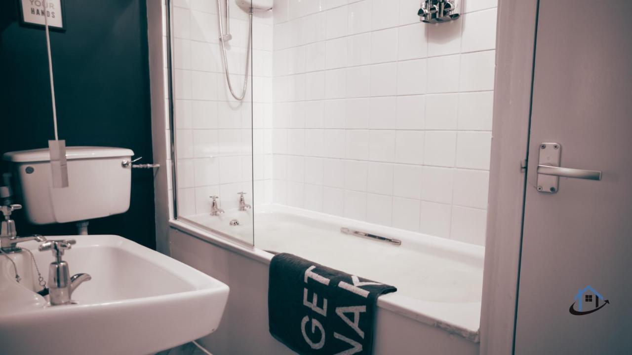 Flat 1 - King Bed, Parking, Workspace, Wi-Fi, Corporates Nottingham Esterno foto