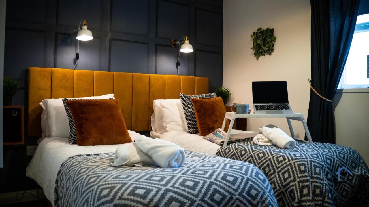 Flat 1 - King Bed, Parking, Workspace, Wi-Fi, Corporates Nottingham Esterno foto
